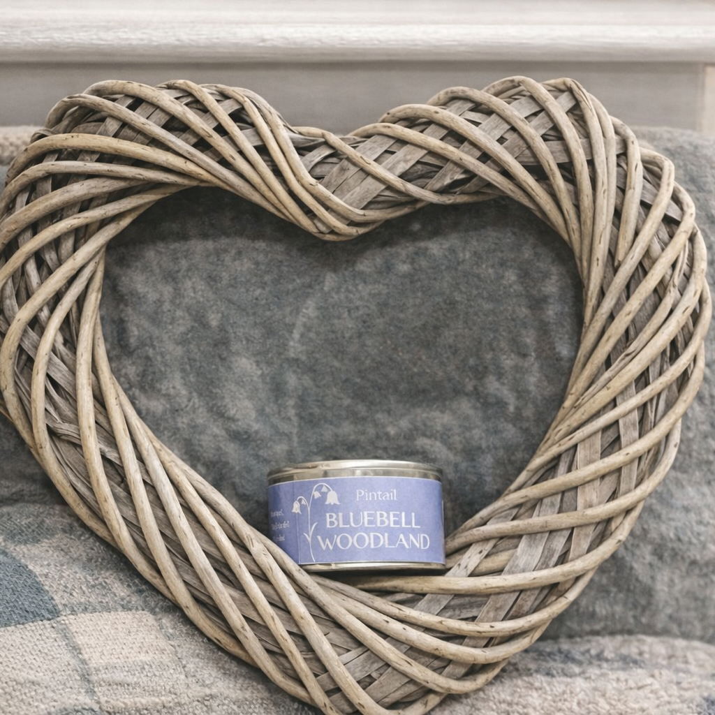 Hanging Willow Wreath and Candle Set