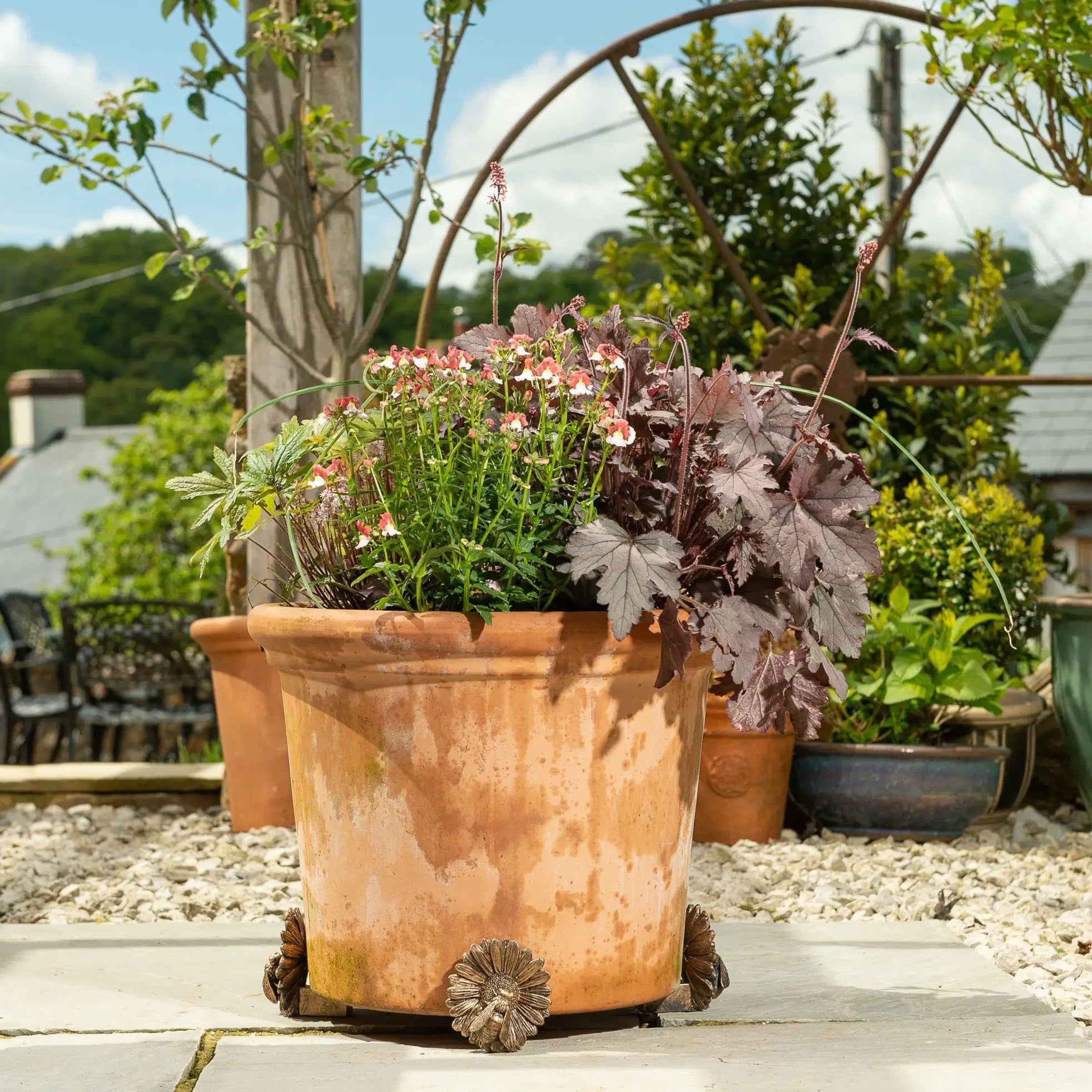 Bee Plant Pot Feet – Set of 3